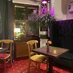 Der Hirsch & Frederix - Altstadthotel & Restaurant Hotel