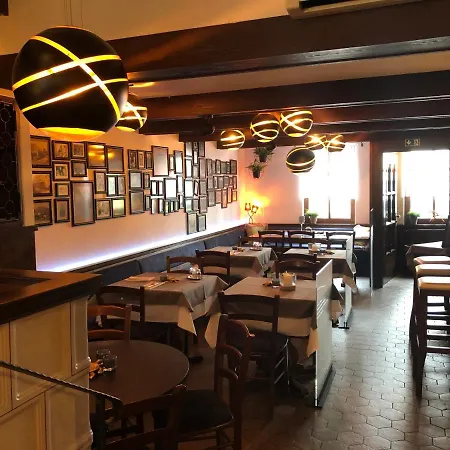 Der Hirsch & Frederix - Altstadthotel & Restaurant