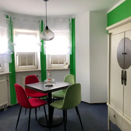 מלון Der Hirsch & Frederix - Altstadthotel & Restaurant