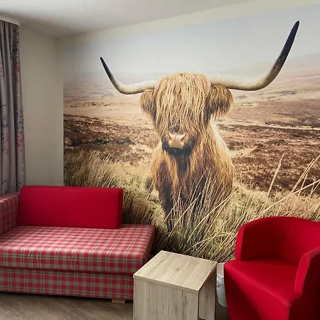 Der Hirsch & Frederix - Altstadthotel & Restaurant מלון 3*