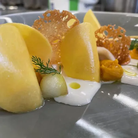 Der Hirsch & Frederix - Altstadthotel & Restaurant מלון