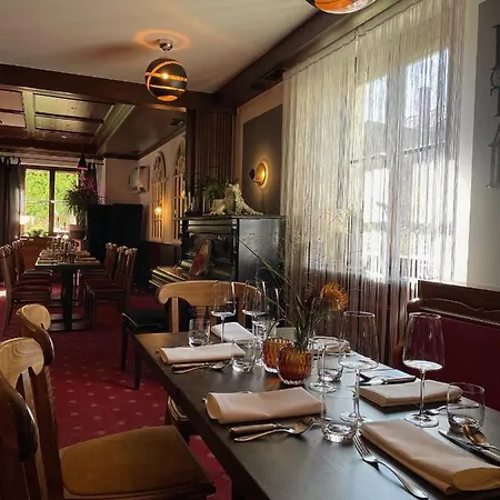 מלון Der Hirsch & Frederix - Altstadthotel & Restaurant