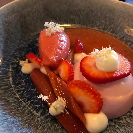 Der Hirsch & Frederix - Altstadthotel & Restaurant מלון