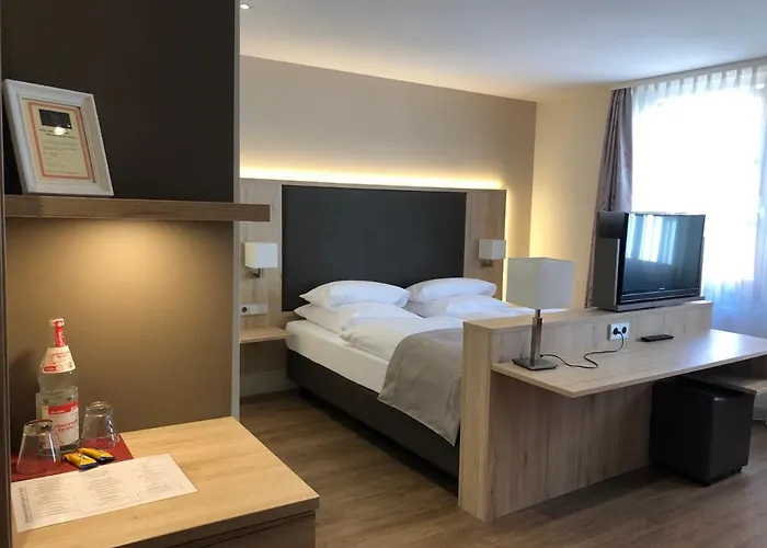 Szálloda Der Hirsch & Frederix - Altstadthotel & Restaurant Gengenbach