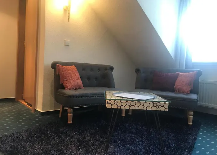 Der Hirsch & Frederix - Altstadthotel & Restaurant Szálloda