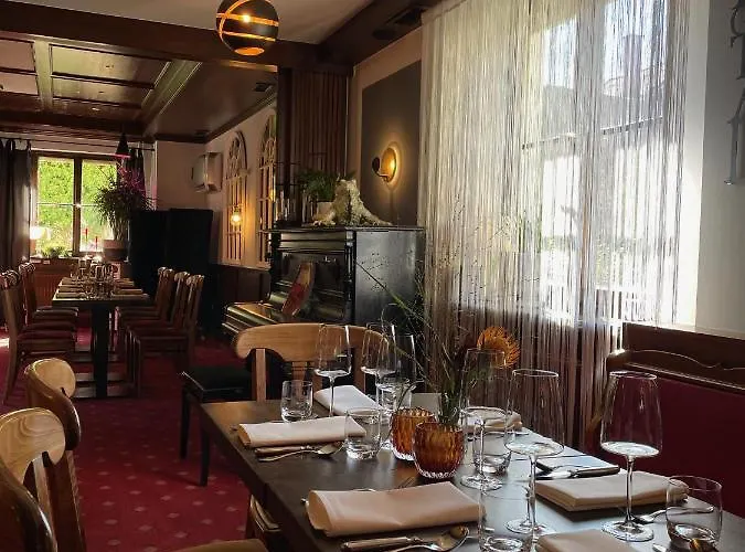 Hotel Der Hirsch & Frederix - Altstadthotel & Restaurant