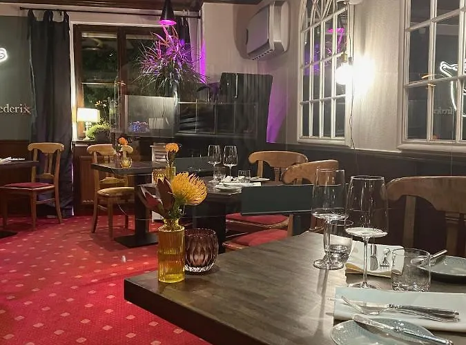 Szálloda Der Hirsch & Frederix - Altstadthotel & Restaurant Gengenbach