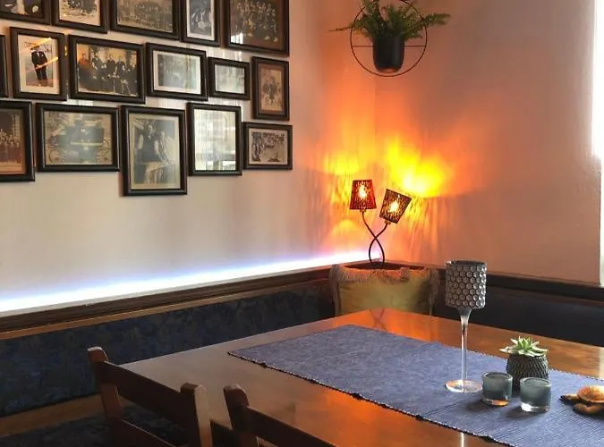 Szálloda Der Hirsch & Frederix - Altstadthotel & Restaurant