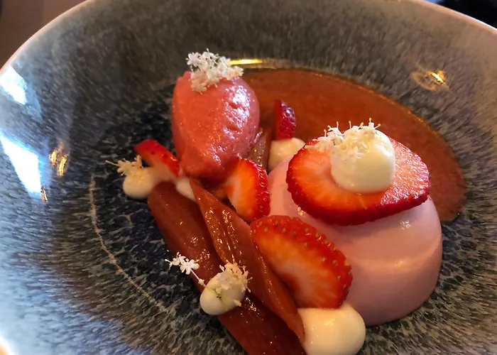 Der Hirsch & Frederix - Altstadthotel & Restaurant Szálloda